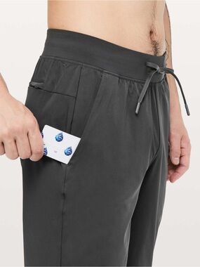 Lululemon Men’s Great Wall Pants size M